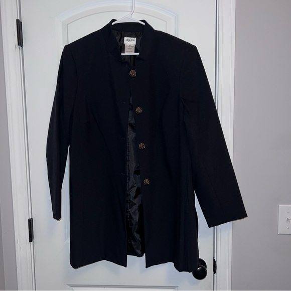 Liz Baker Jackets & Blazers - Liz Baker Classic Black Blazer